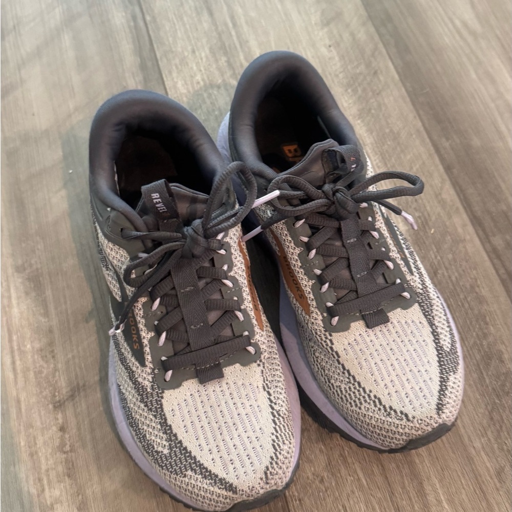 Brooks Revel 7